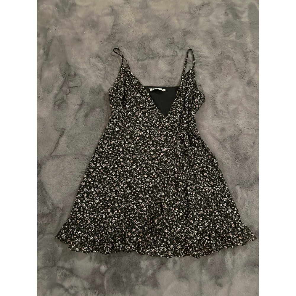 Hollister Floral Dress - Picture 3 of 7